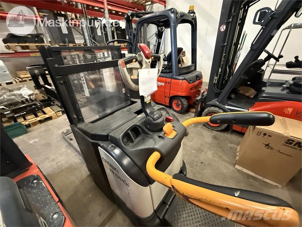 Crown DT 3040 Rankiniai vėžimėliai