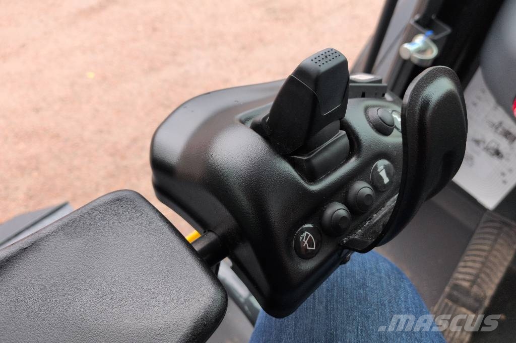 Komatsu WA 170M-11 DEMO Hjullastare Pale gommate