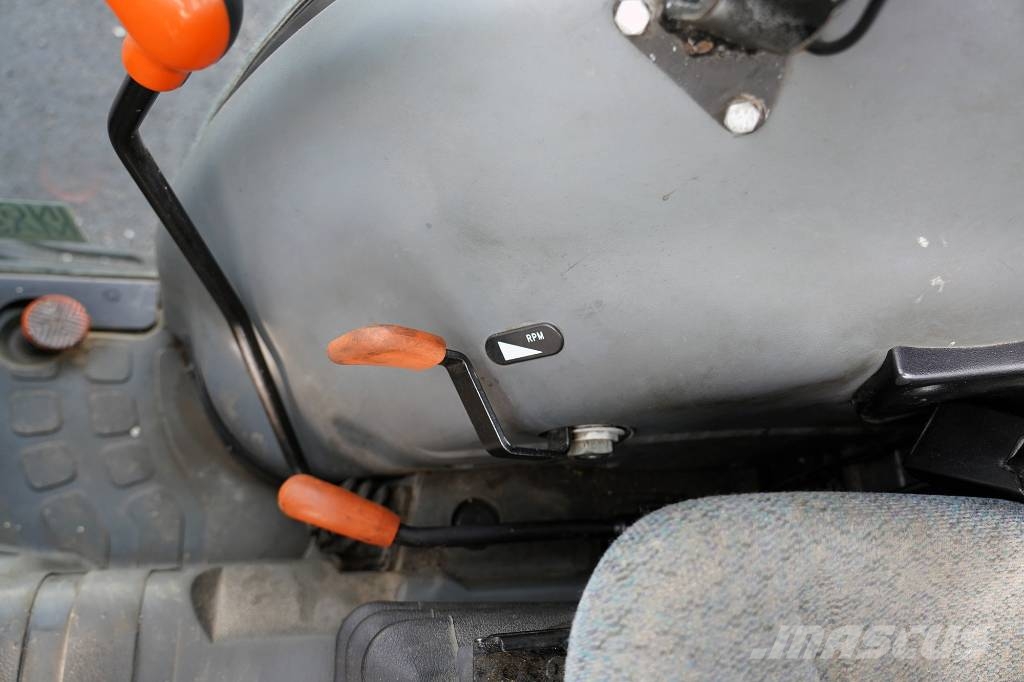 PAKETDEAL - New Holland TN70NA / SHZ172 Трактора