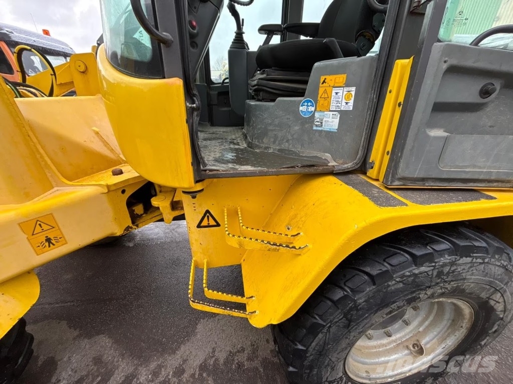 Volvo L 30 B 反鏟裝載機