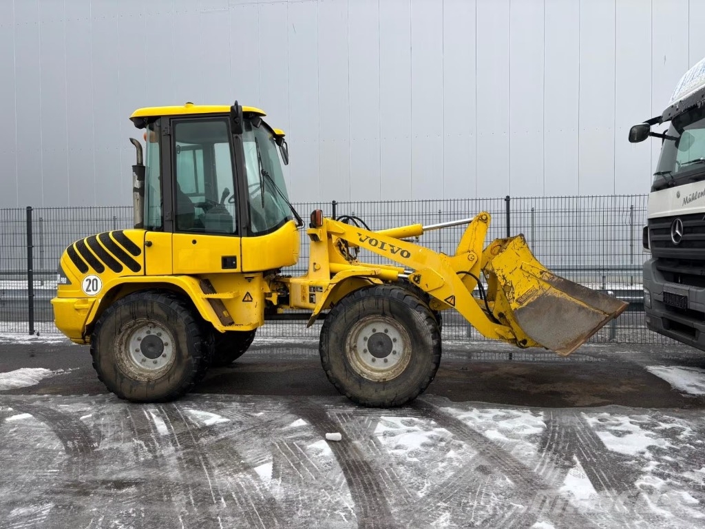 Volvo L 30 B 反鏟裝載機