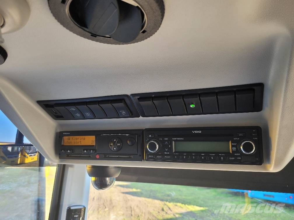 Volvo B8R 8900 6X2  EURO6 2 UNITS Autobusy międzymiastowe