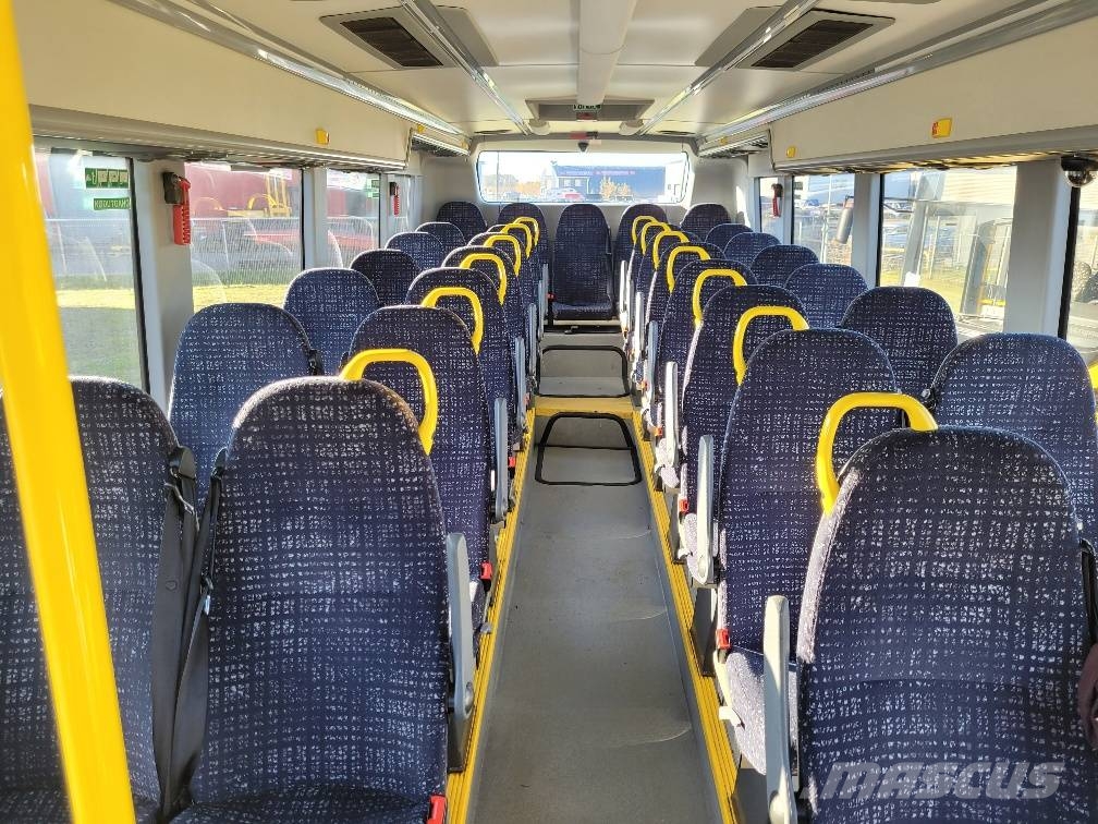 Volvo B8R 8900 6X2  EURO6 2 UNITS Autobusy międzymiastowe