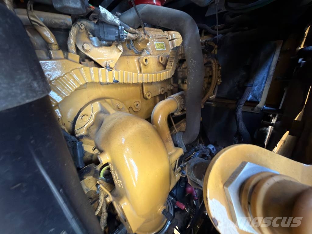 CAT 988K Wielladers