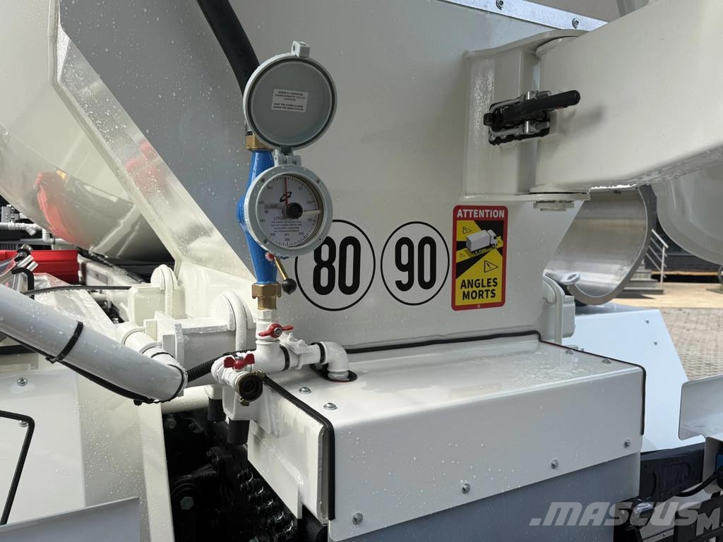 MAN TGS 35.480 MAN TGS 35.480 8x4 EuromixMTP EM 9 L Re Betonmixers en pompen
