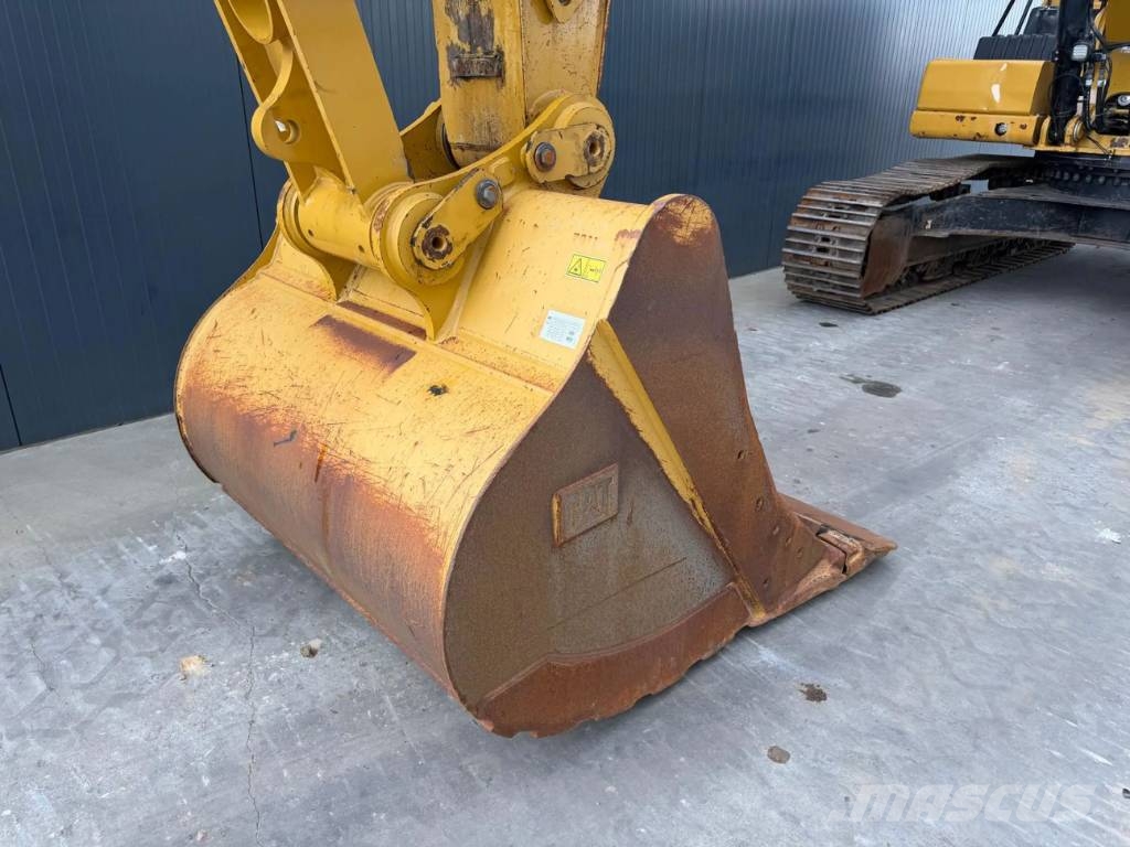 CAT 330 07A Pelle sur chenilles
