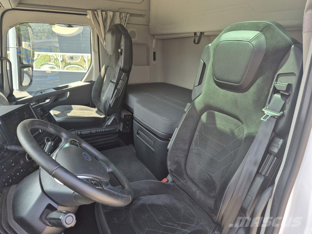 Ford Trucks F-MAX Trekkers