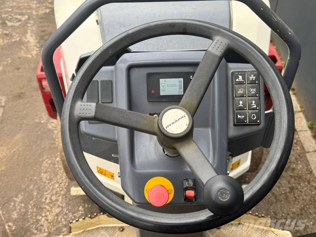 Dynapac CC1200 Rodillos de doble tambor