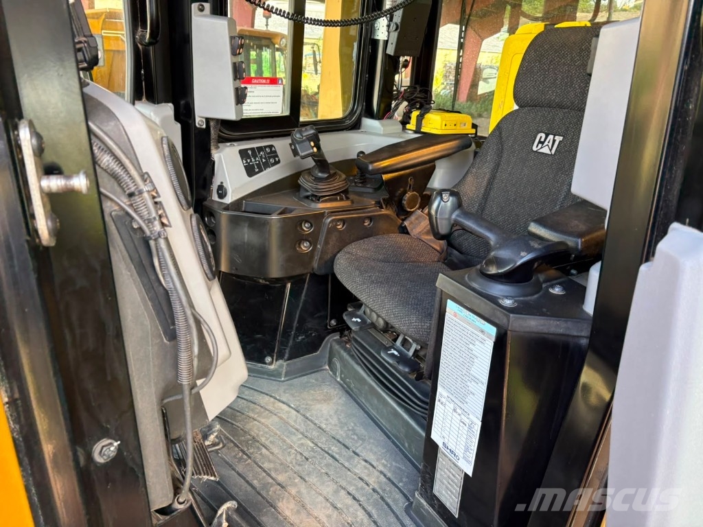 CAT D 6 T LGP D6T Crawler dozers