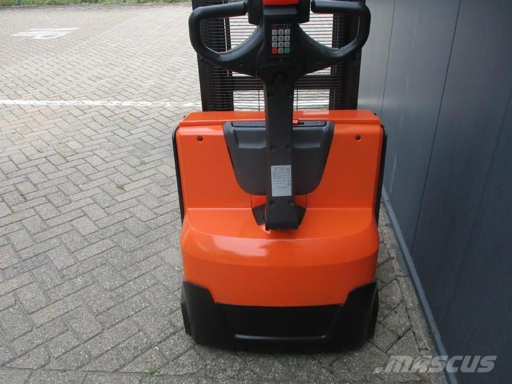 BT SWE140L Nisko podizni električni viljuškar