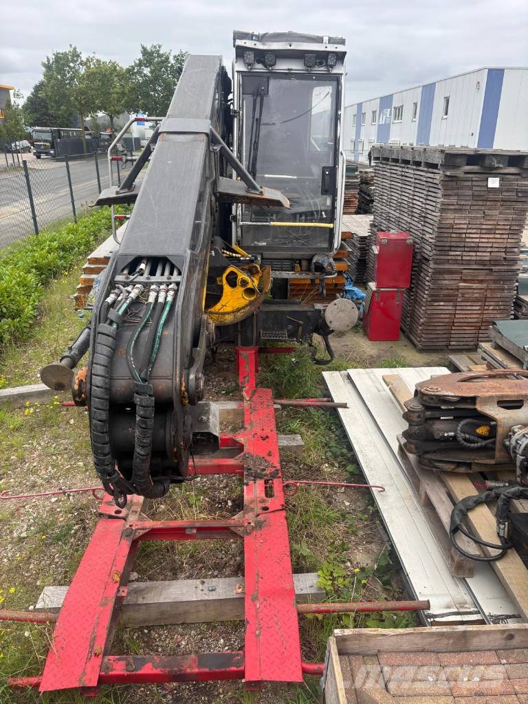 Kesla 2124L Boomstamladers