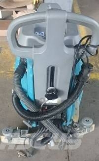 Tennant T2 Strojevi za čiščenje i ribanje podova