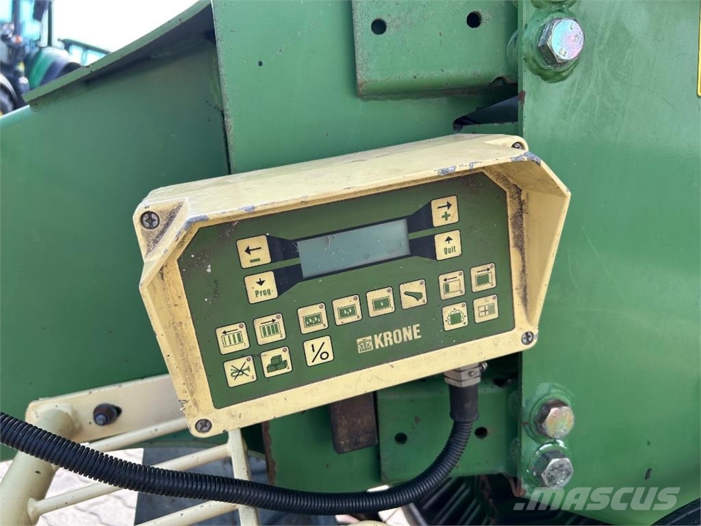 Krone Big Pack 80-80 MultiCut Balirke (kvadratne bale)