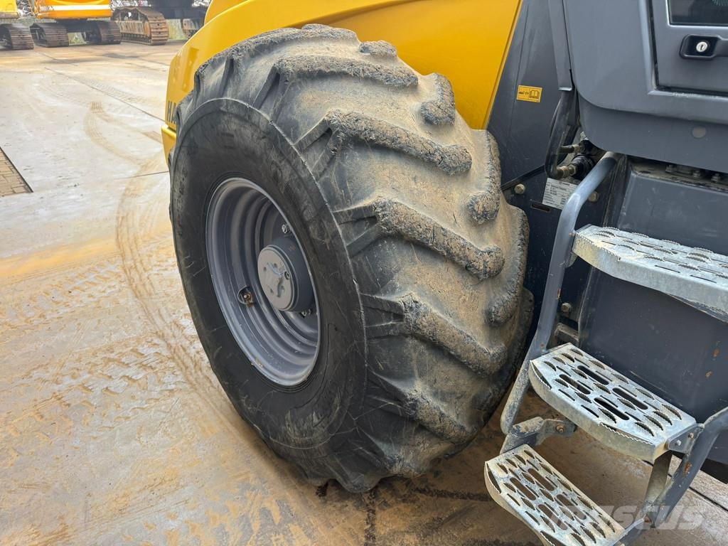 Hamm H13i Padfoot compactor 单轮压路机
