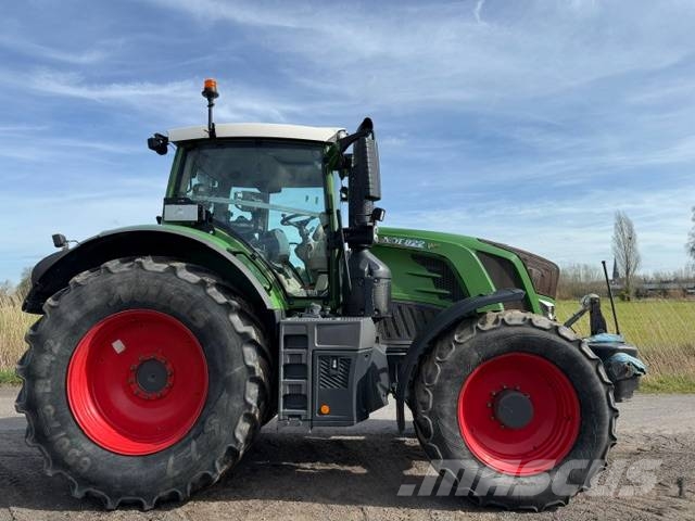 Fendt 822 Vario الجرارات