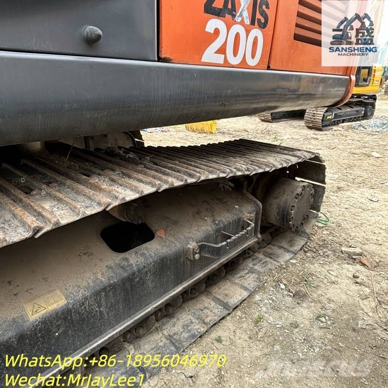 Hitachi ZX 200 حفارات زحافة