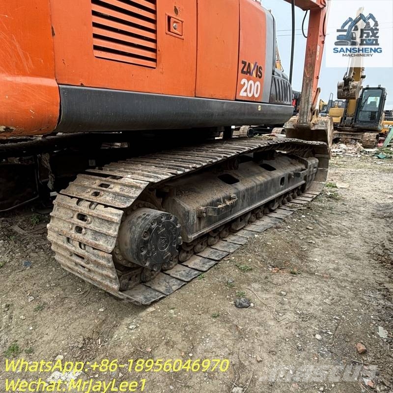 Hitachi ZX 200 حفارات زحافة