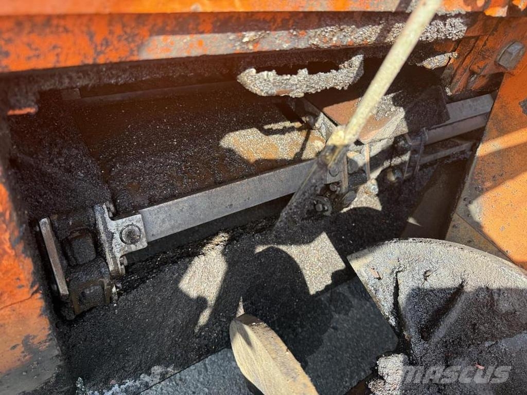 Marini P 256 Asfaltni finišeri