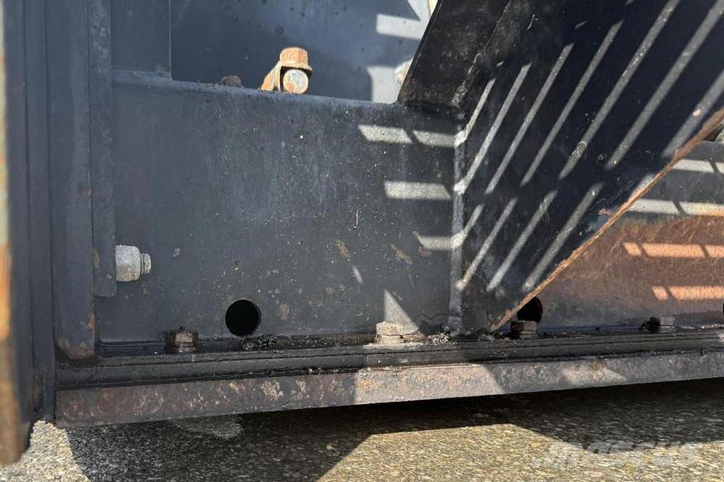 Marini P 256 Asfaltni finišeri