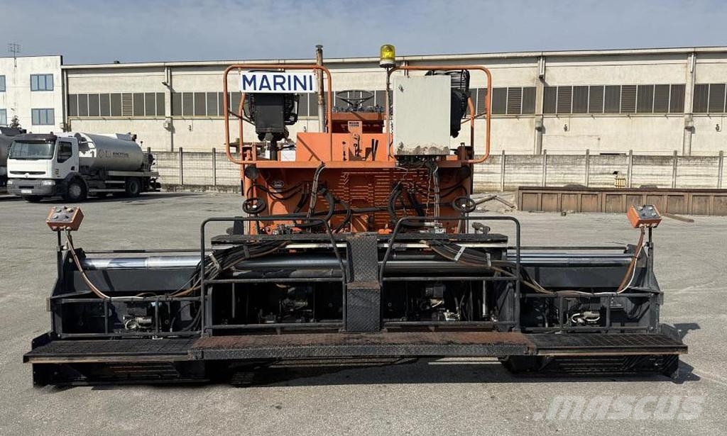 Marini P 256 Asfaltni finišeri