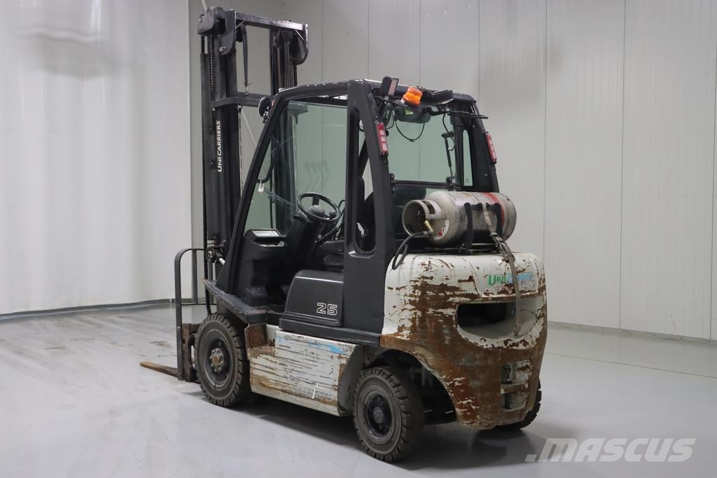 Nissan U1D2A25LQ شاحنات LPG