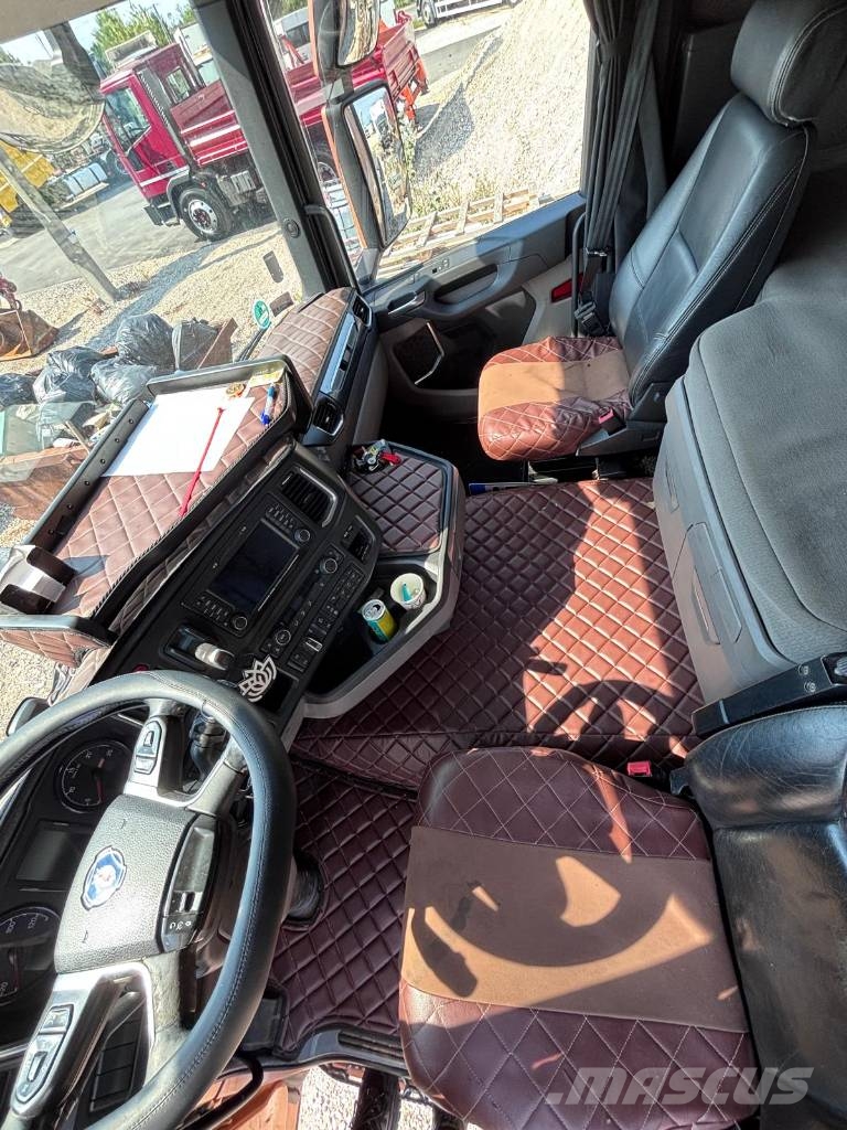Scania R 500 Autószállító teherautó + pótkocsi Tegljači