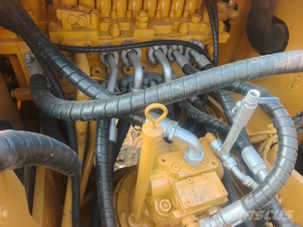CAT 320 GC Bagri goseničarji