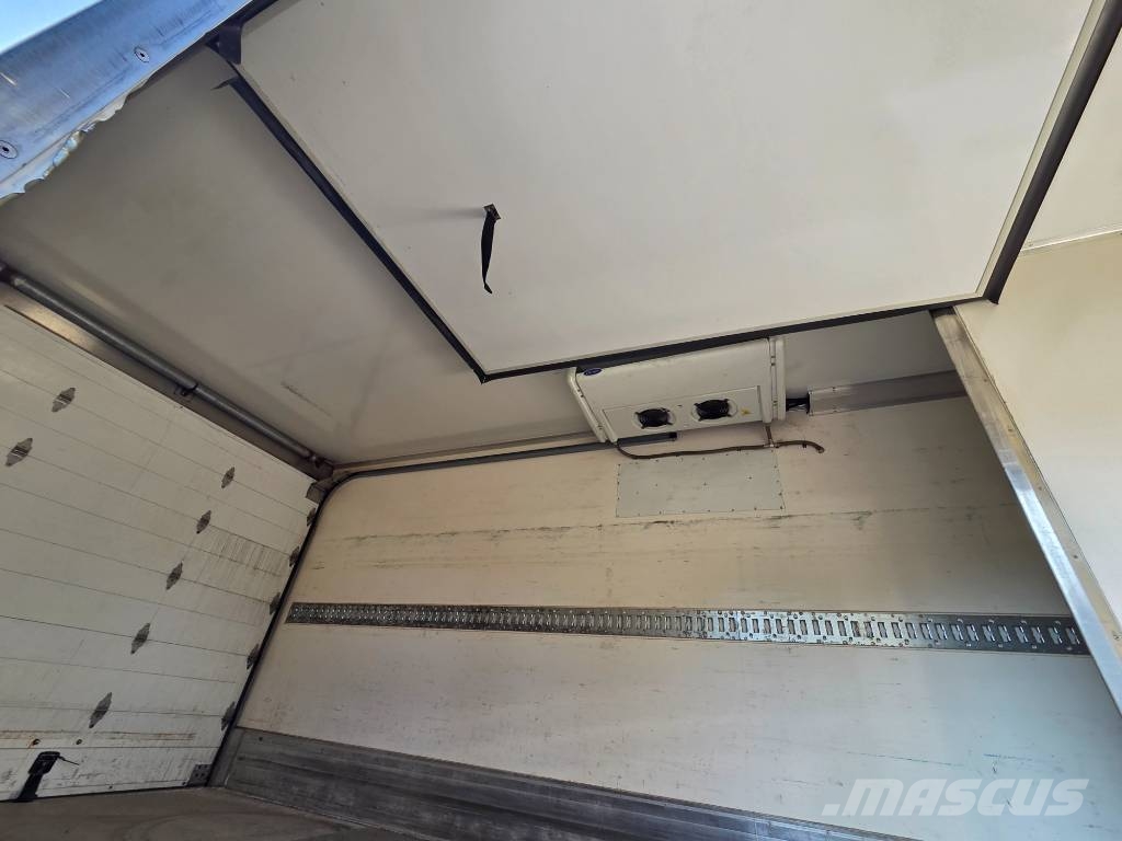Carrier Freezer BOX + Carrier Xarios 600 - 400V Camion cu control de temperatura