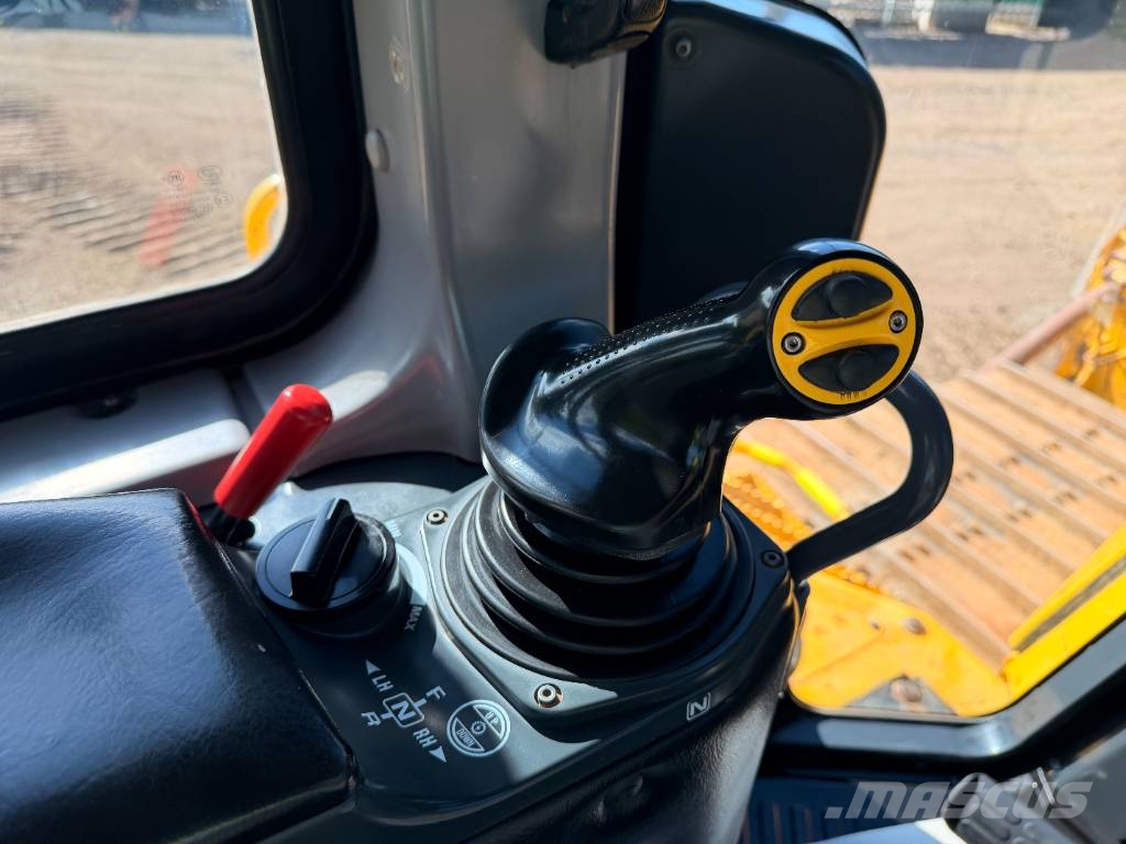 Komatsu D65 PX-18E0 Dozere Beltegående