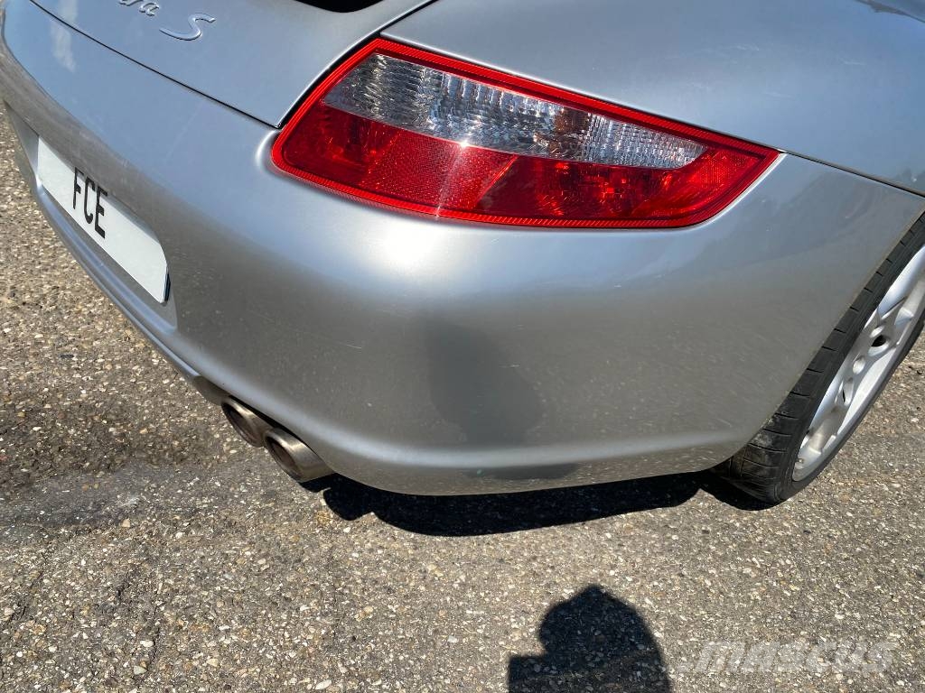 Porsche 911/997 Carrera S 3.8/354Cvs endommagée Osobní vozy