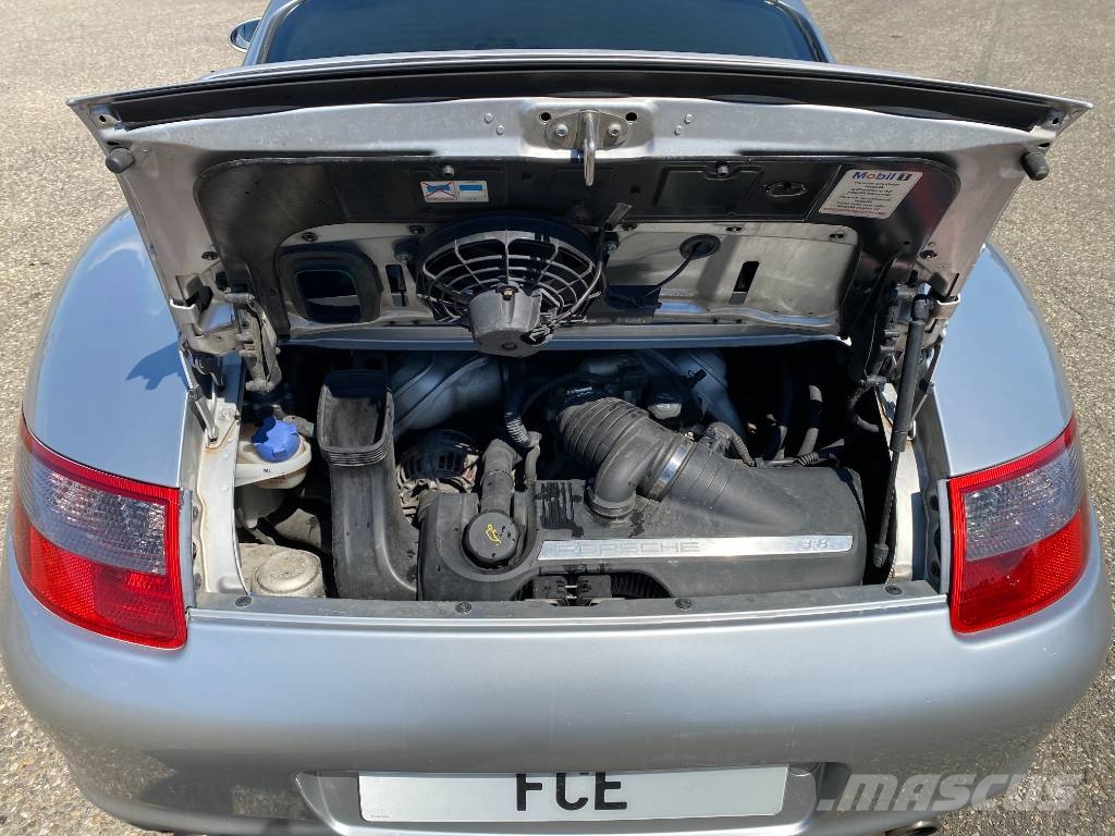 Porsche 911/997 Carrera S 3.8/354Cvs endommagée Osobní vozy