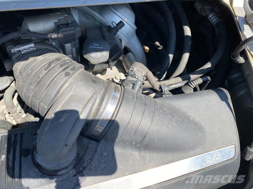 Porsche 911/997 Carrera S 3.8/354Cvs endommagée Osobní vozy