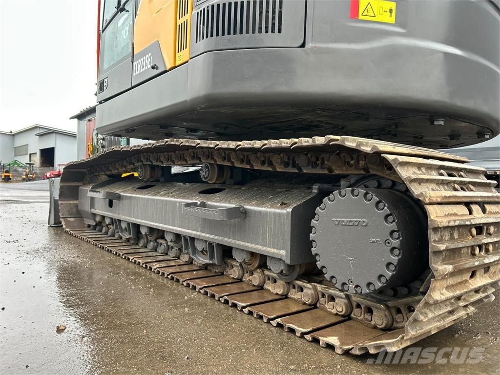 Volvo ECR235EL -PUSKULEVY, STAGE 5 ,VÄHÄN AJETTU Excavadoras de cadenas