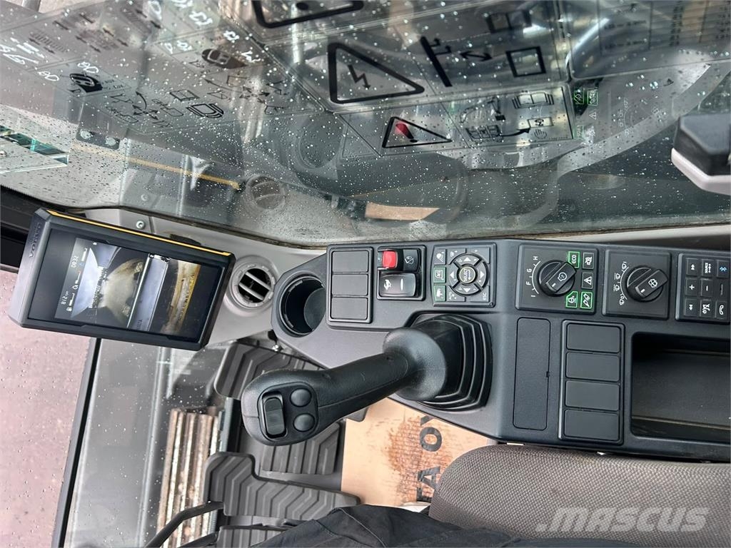 Volvo ECR235EL -PUSKULEVY, STAGE 5 ,VÄHÄN AJETTU Excavadoras de cadenas