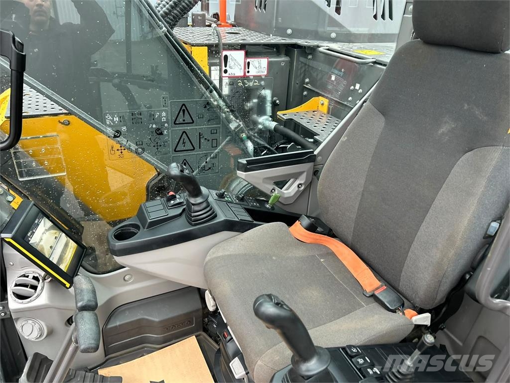 Volvo ECR235EL -PUSKULEVY, STAGE 5 ,VÄHÄN AJETTU Excavadoras de cadenas