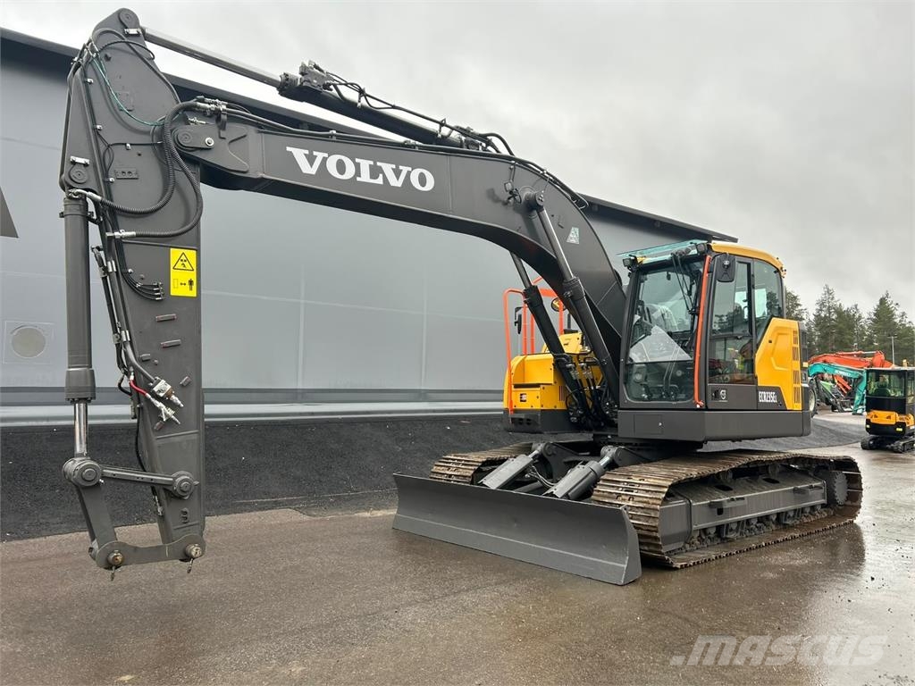 Volvo ECR235EL -PUSKULEVY, STAGE 5 ,VÄHÄN AJETTU Excavadoras de cadenas