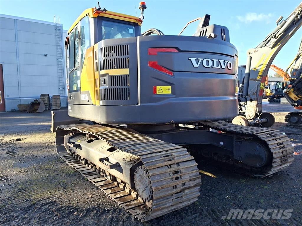 Volvo ECR235EL -PUSKULEVY, STAGE 5 ,VÄHÄN AJETTU Excavatoare pe șenile