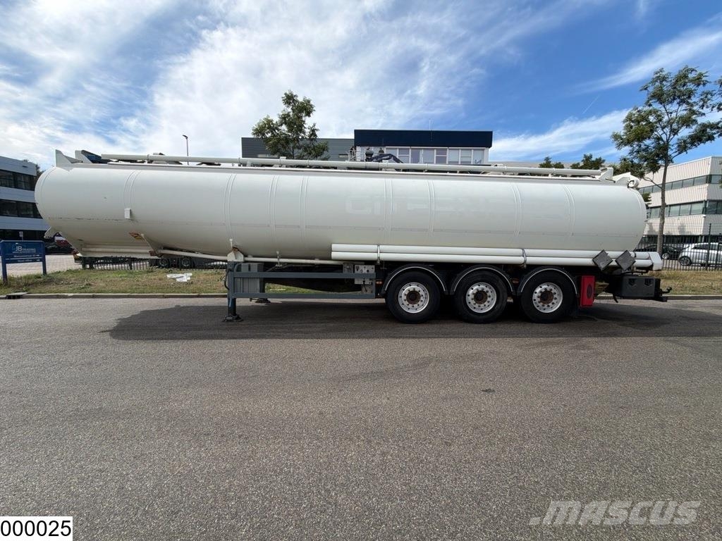 Acerbi Fuel 43.929 liter, 9 Comp Semirremolques cisterna