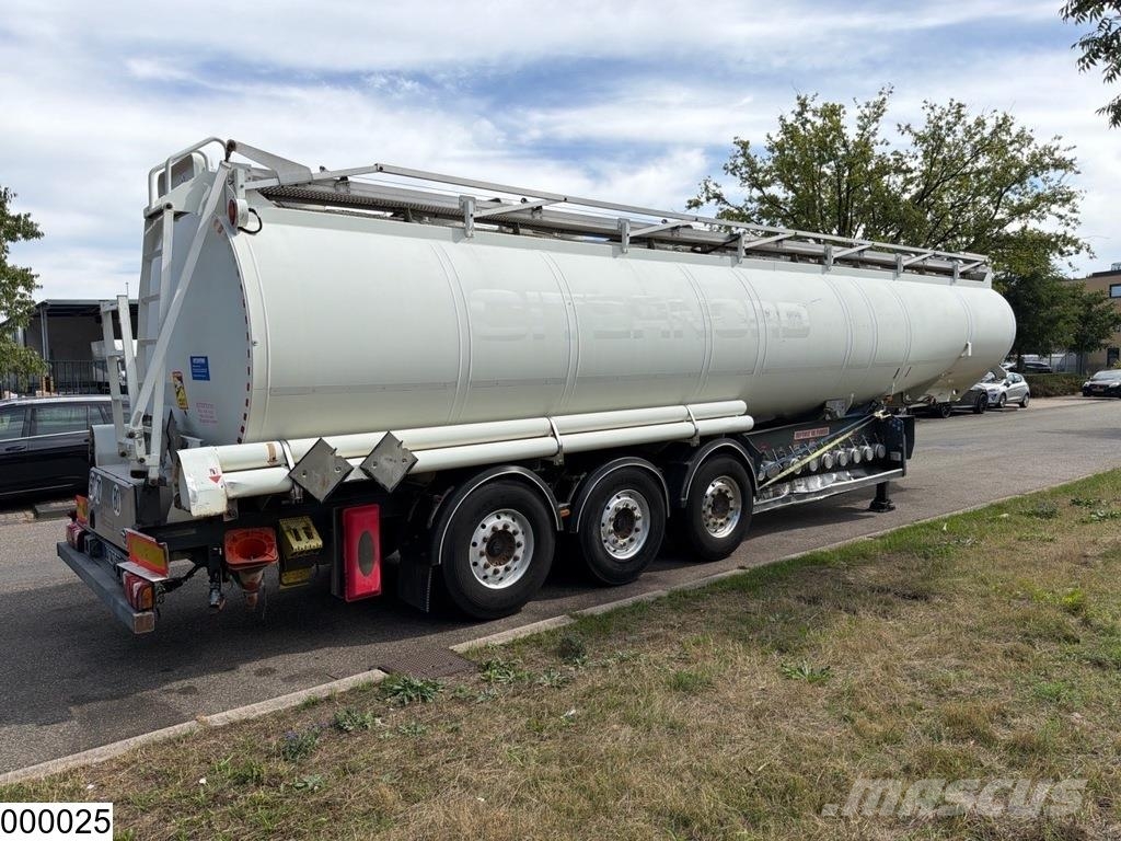 Acerbi Fuel 43.929 liter, 9 Comp Semirremolques cisterna