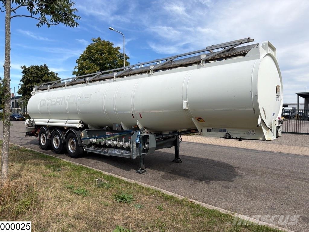 Acerbi Fuel 43.929 liter, 9 Comp Semirremolques cisterna