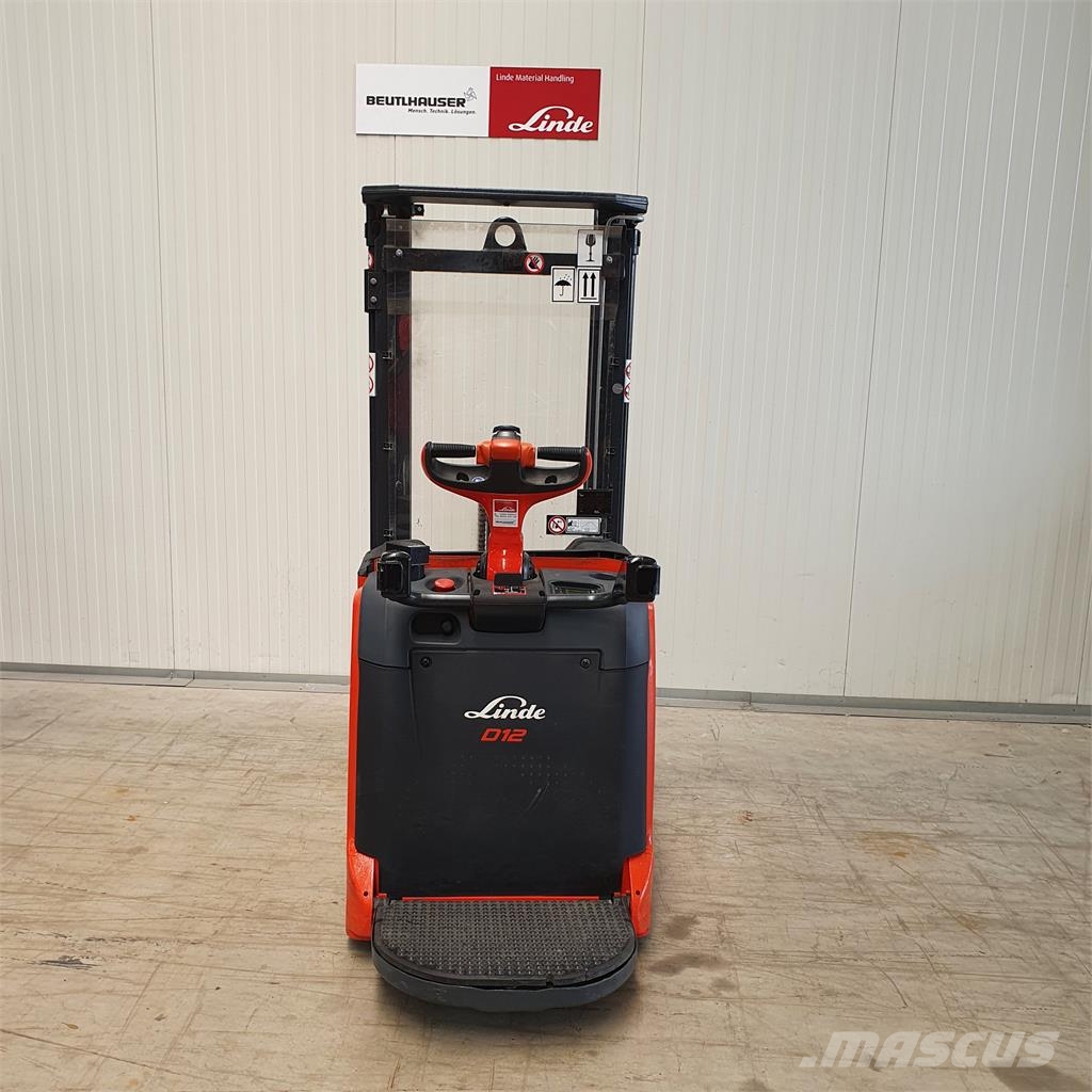 Linde D12AP Samohybné vozíky