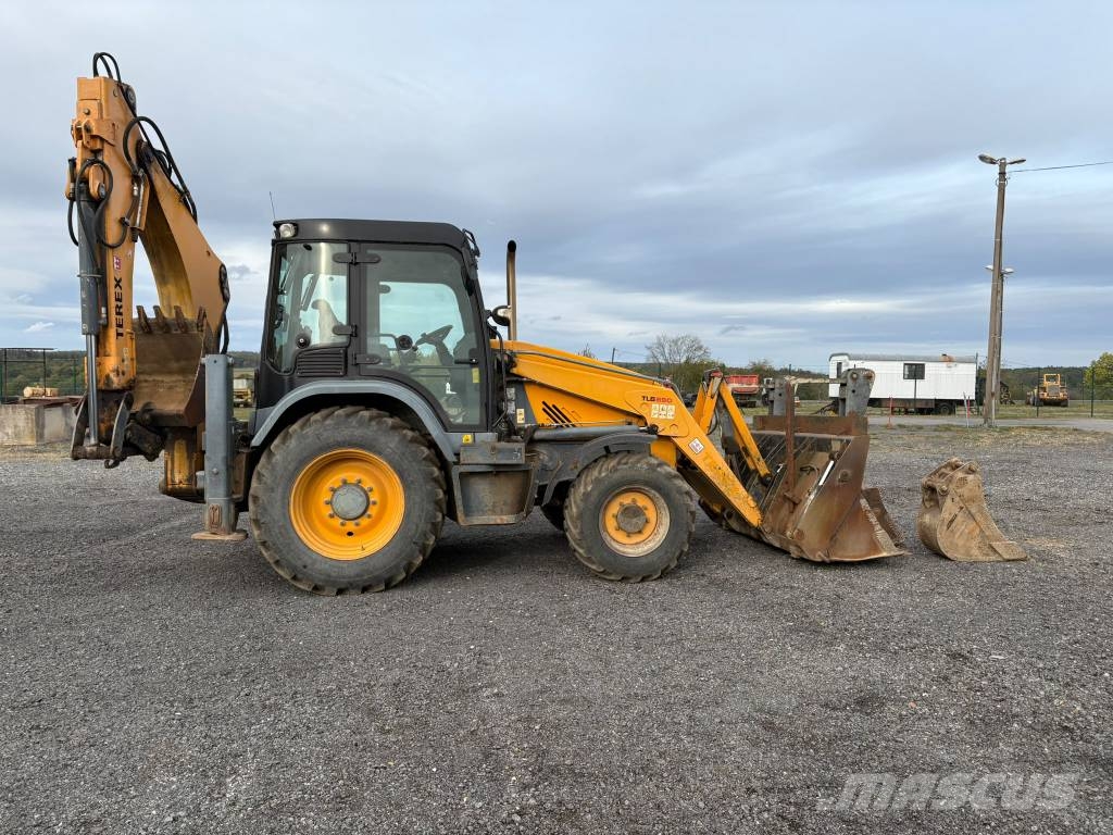 Terex TBL 890 Tractopelle