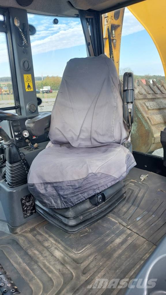 Terex TBL 890 Kotrórakodók