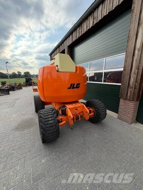 JLG 450 AJ Knikarmhoogwerkers