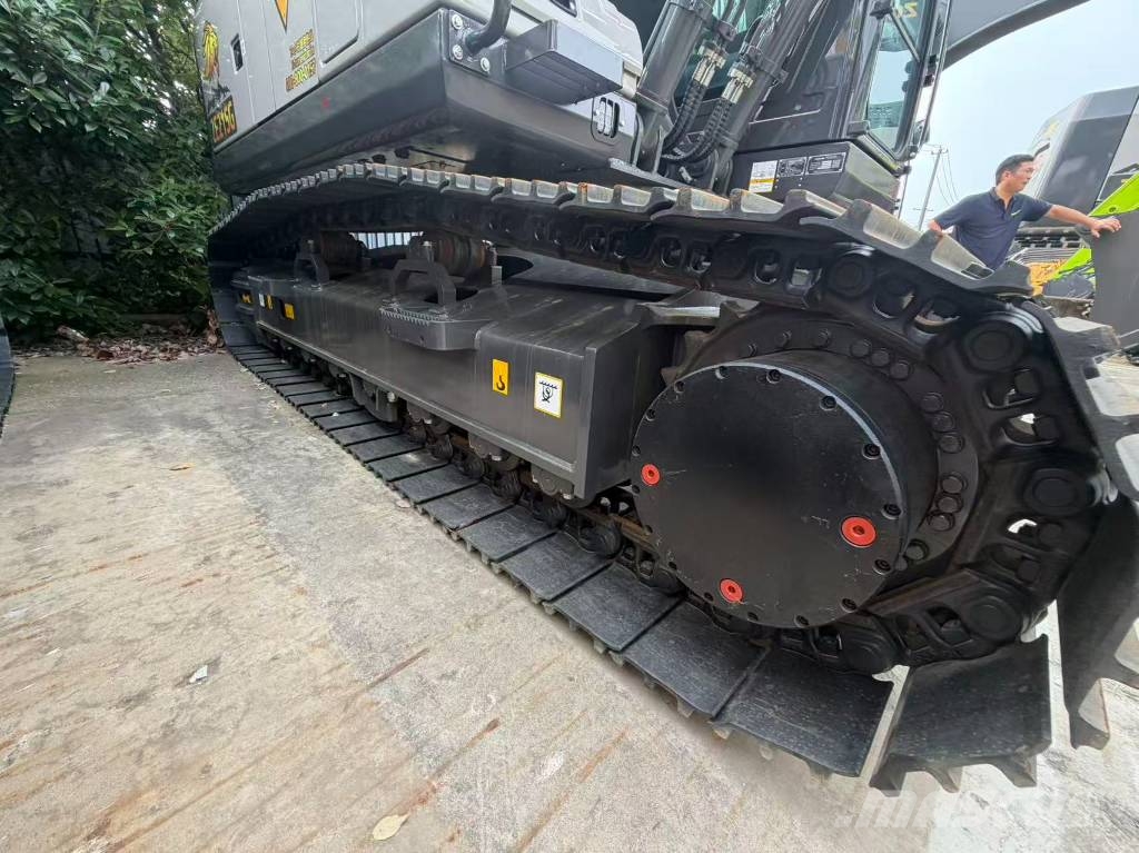 Zoomlion ZE 215 G Гусеничні екскаватори