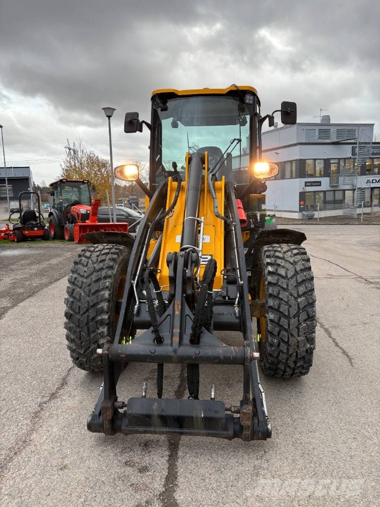 JCB 409 SV Pyöräkuormaajat