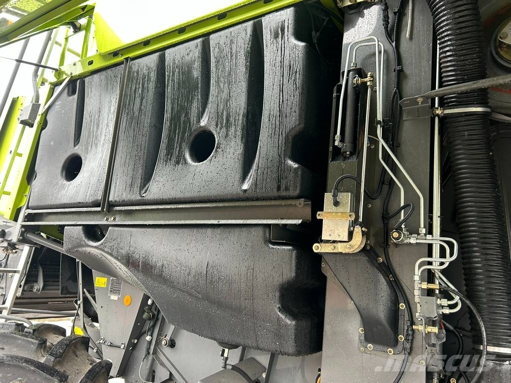 CLAAS Lexion 670 4x4 联合收割机