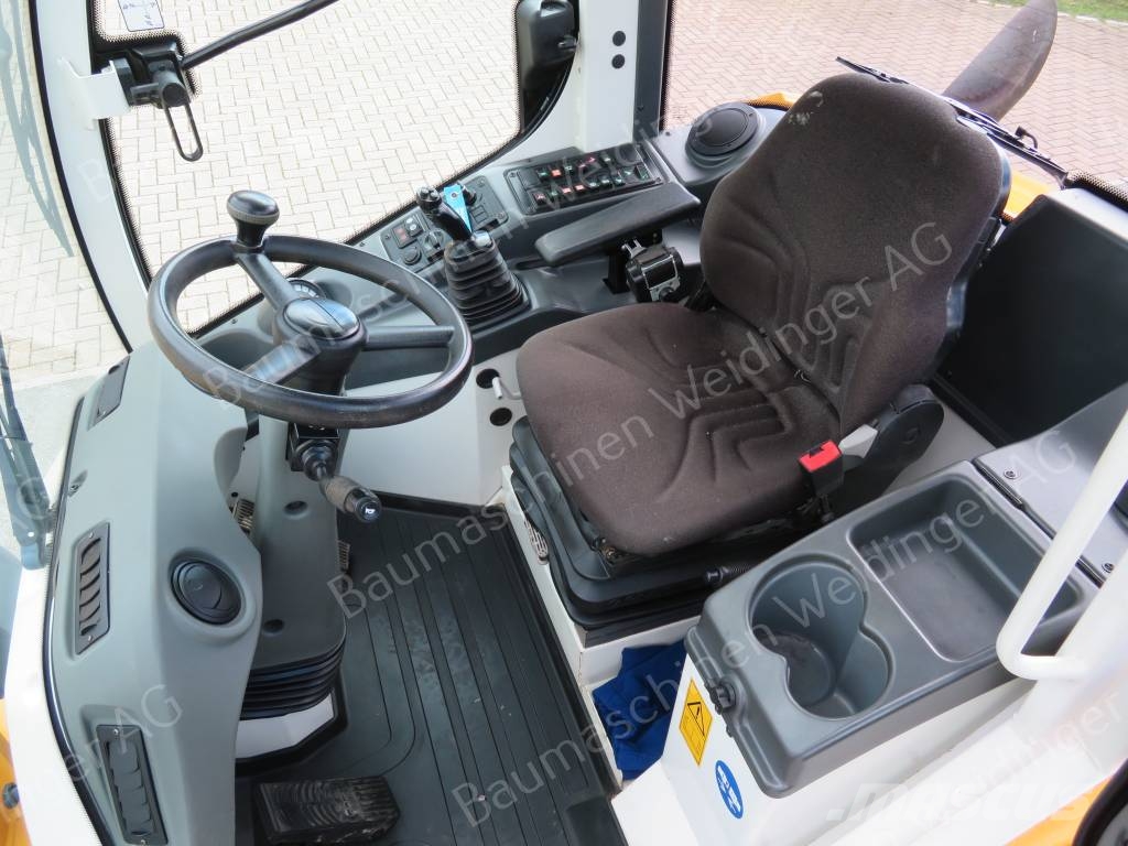 Liebherr 506 Wheel loaders