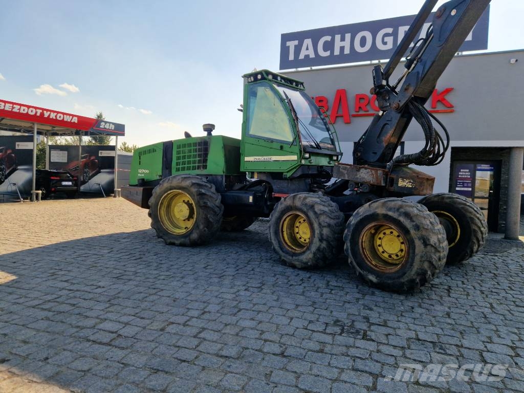 John Deere 1270 D Eco III Harvester