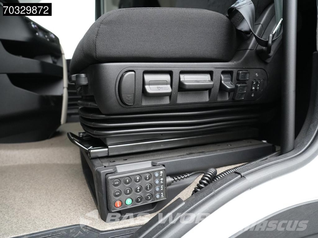 Iveco S-Way 500 4X2 NEW! HPEB ACC 2x beds Mirrorcams 770 Tractor Units